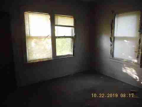 2675 Glendale (37)_m.jpg